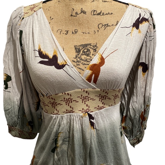 RARE language •flocks of the feather blouse • small - Picture 6 of 7